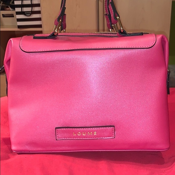 Handbags - Pink purse with strap